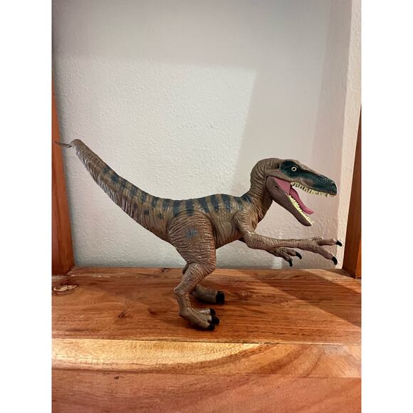 Jurassic World 2015 Toy Dinosaur Velociraptor Lot Charlie and Delta Figures - Picture 3 of 11